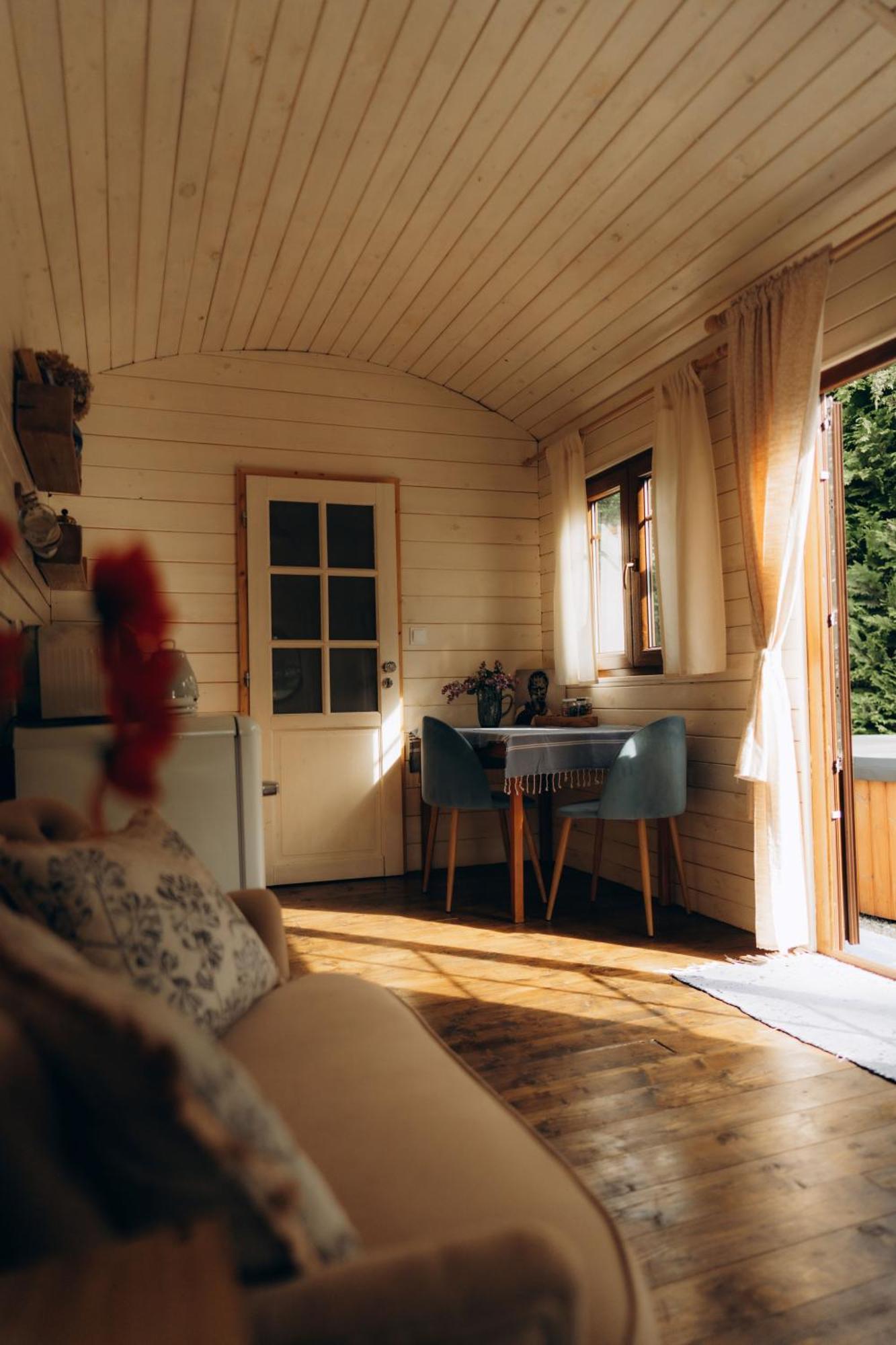 Glamour Maringotka v NP České Švýcarsko U Mluvících kamenů Stare Krecany Exterior foto